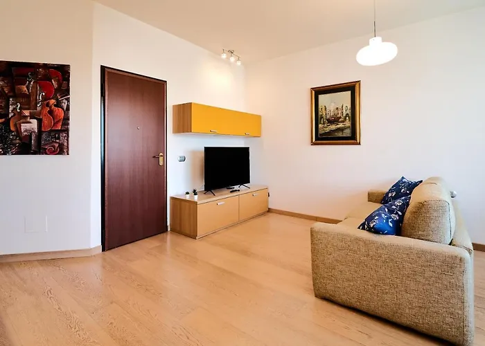 Skyline Apartment